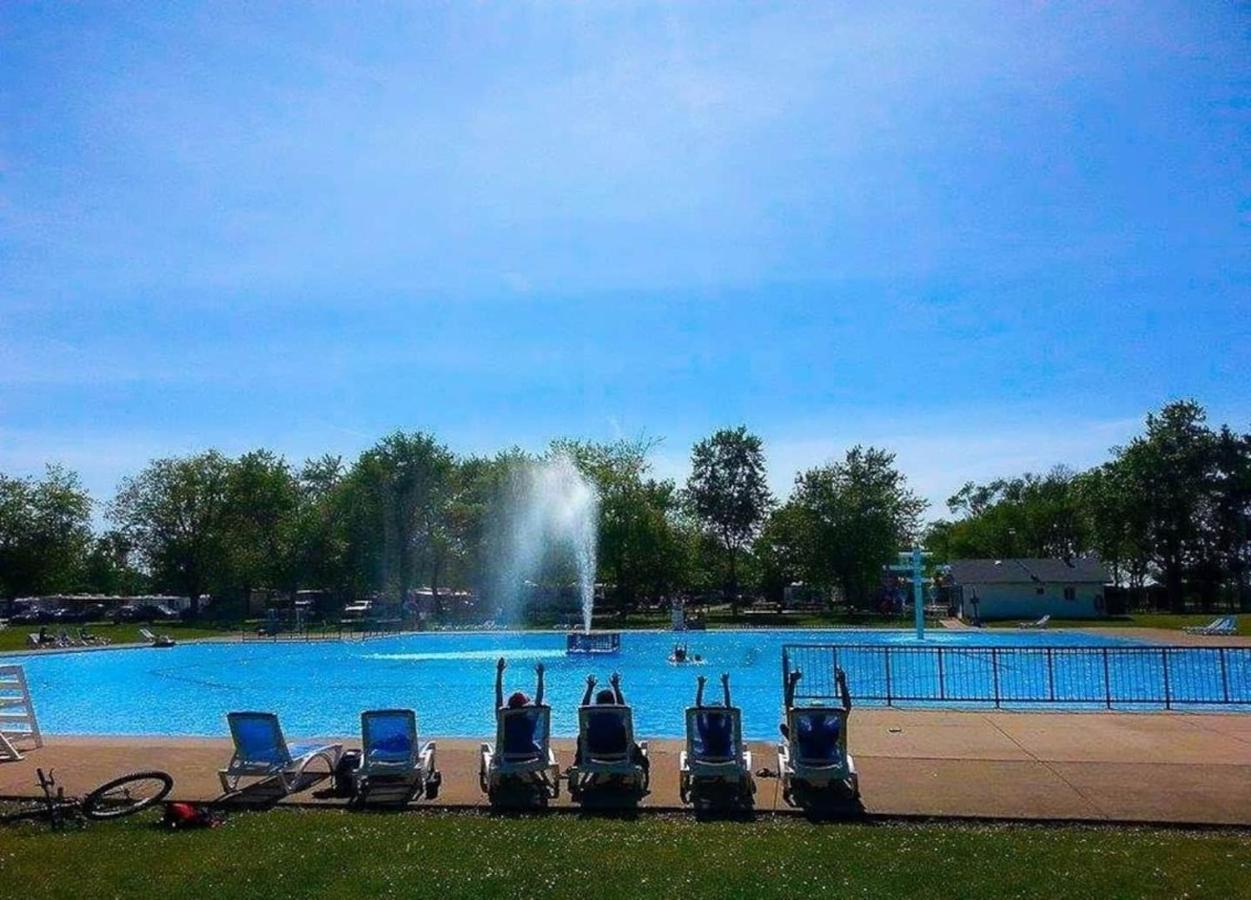 Falcon Cottages Niagara-on-the-Lake ภายนอก รูปภาพ